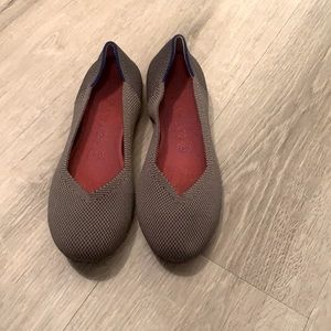 Rothys ballet flats size 8
